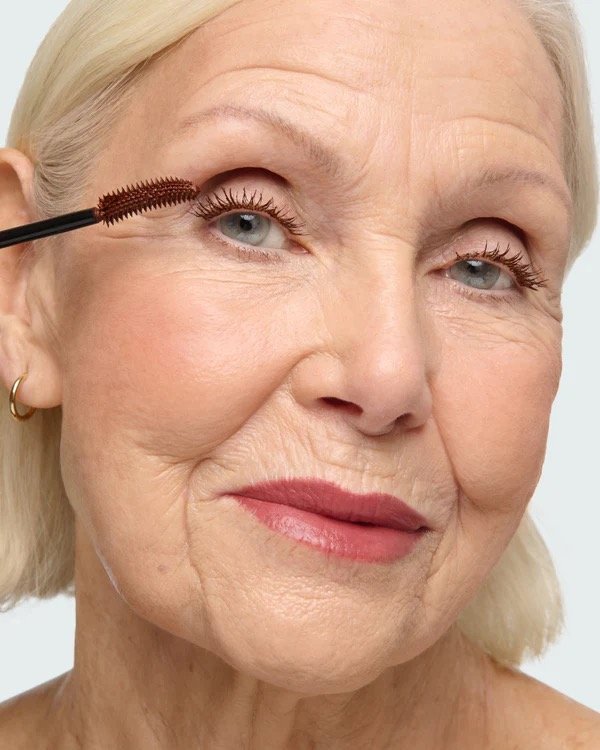 Lisa Elridge Burnt Umber KITTEN LASH MASCARA - Imagem 4
