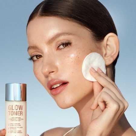 15181523118_charlotte_tilbury_glow_toner_150ml_739_2_165de3bcaededf39185973d6c684b925.jpeg